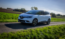 Renault Grand Scenic 2022 Gasoline Automatic