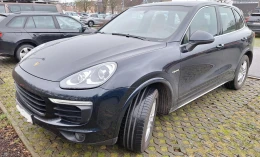 Porsche Cayenne 2016 Hybrid Electric/Gasoline Automatic