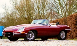 Jaguar E-Type 1966 Gasoline Manual