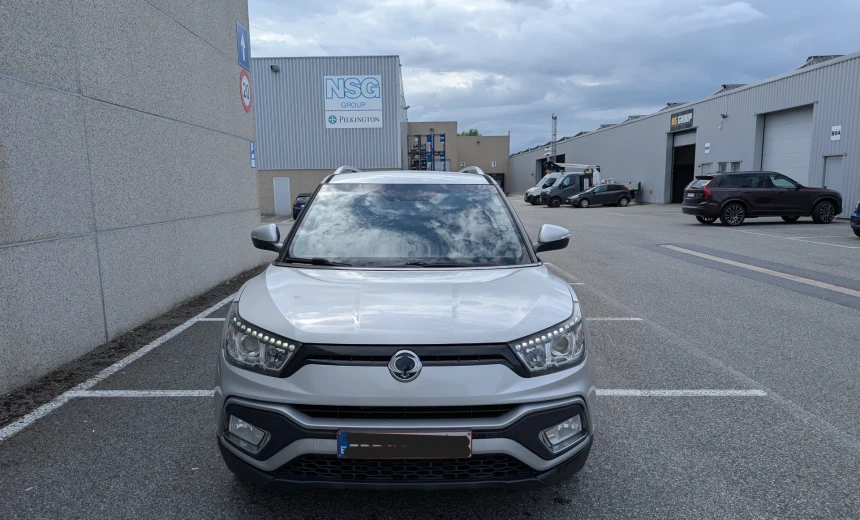 SsangYong XLV 2017 Diesel Manual Image 0