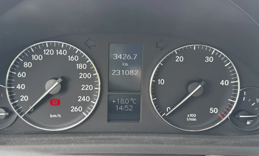 Mercedes-Benz C 200 2004 Diesel Manual Image 0