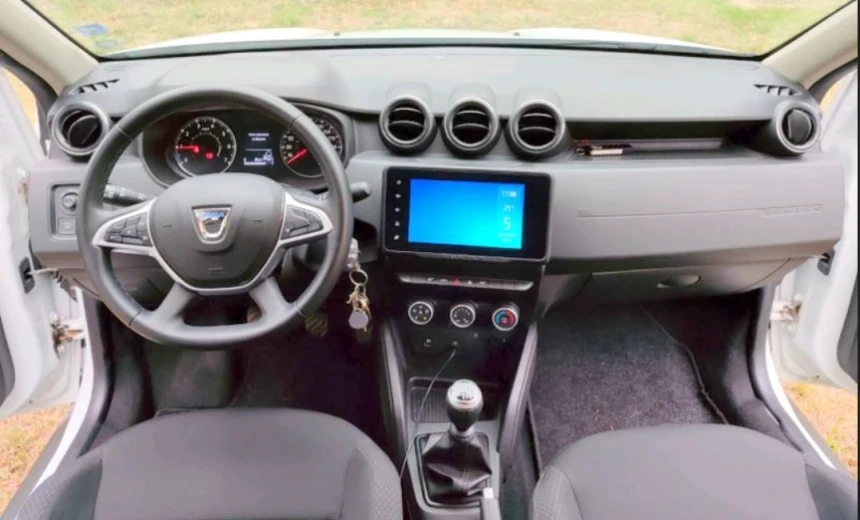 Dacia Duster 2022 Gasoline Manual Image 12