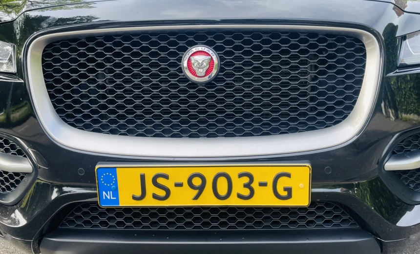 Jaguar F-Pace 2018 Diesel Automatic Image 8