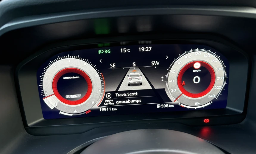 Nissan Qashqai 2023 Hybrid Electric/Gasoline Manual Image 8