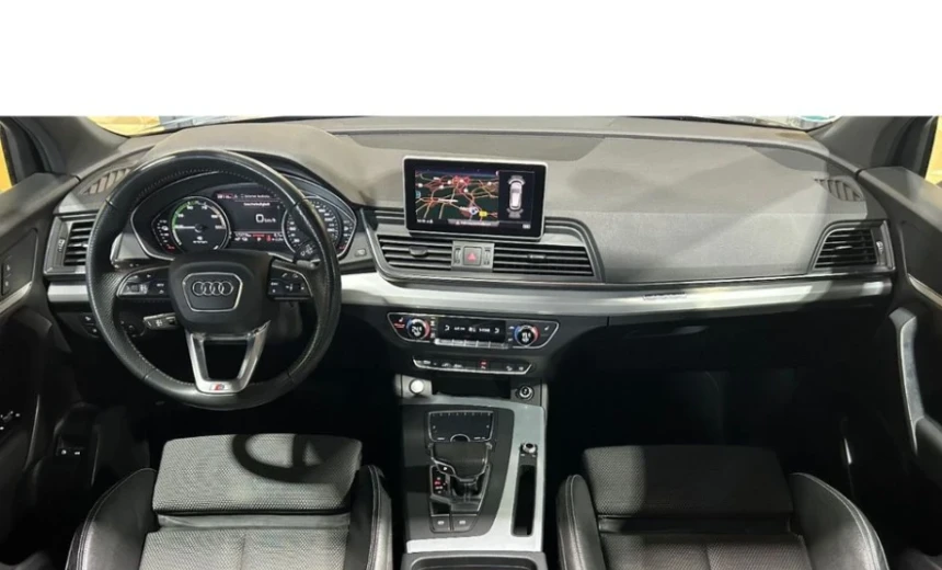 Audi Q5 2020 Hybrid Electric/Gasoline Automatic Image 5