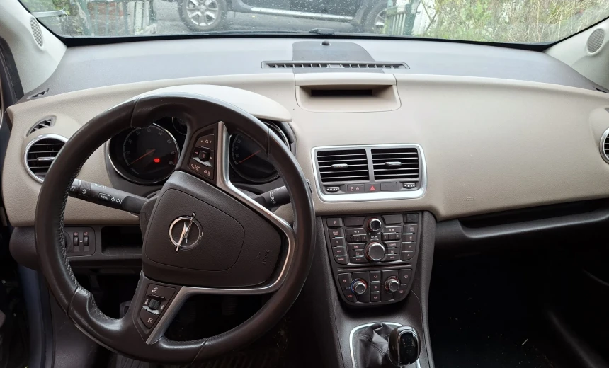 Opel Meriva 2011 Gasoline Manual Image 7
