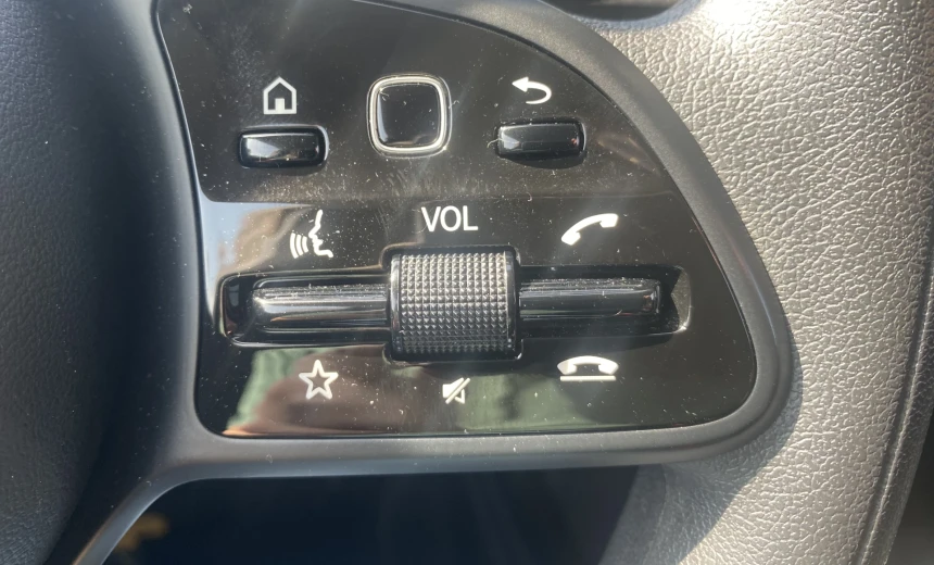 Mercedes-Benz CLA 180 2020 Hybrid Electric/Diesel Automatic Image 10