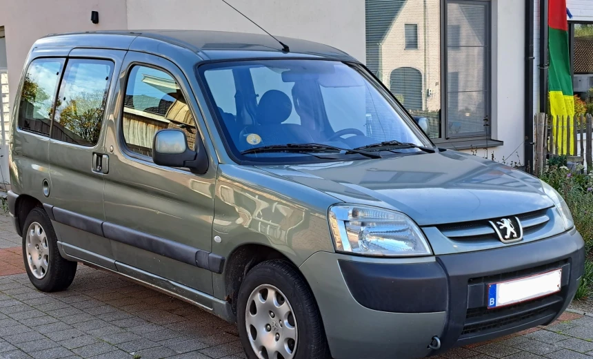 Peugeot Partner 2005 Gasoline Manual Image 5