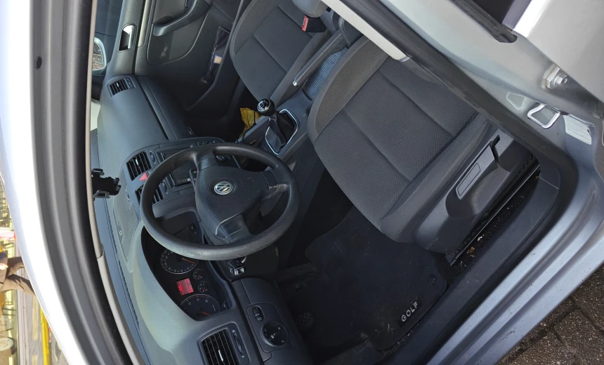 Volkswagen Golf 2006 Gasoline Manual Image 8