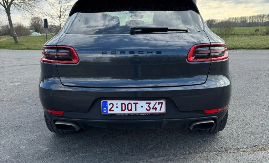 Porsche Macan 2017 Gasoline Automatic Image 16