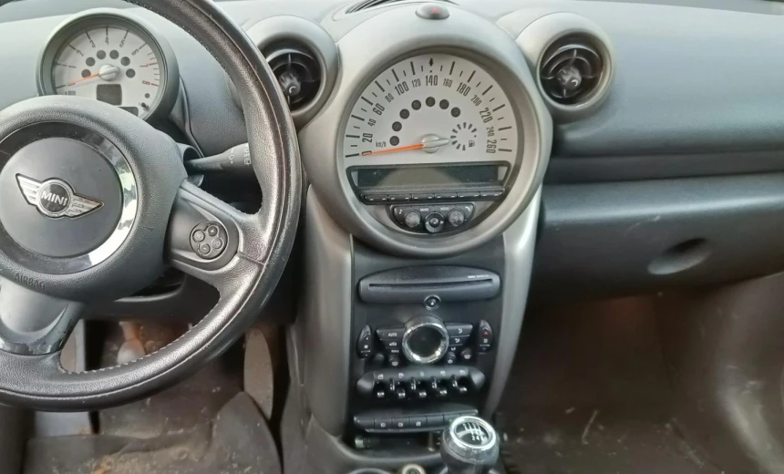 MINI Cooper Countryman 2011 Gasoline Manual Image 3