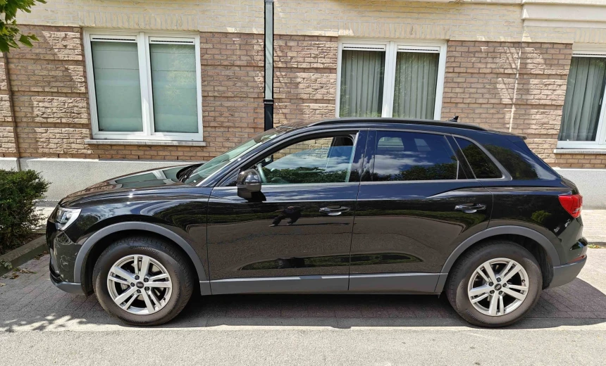 Audi Q3 2023 Gasoline Automatic Image 8