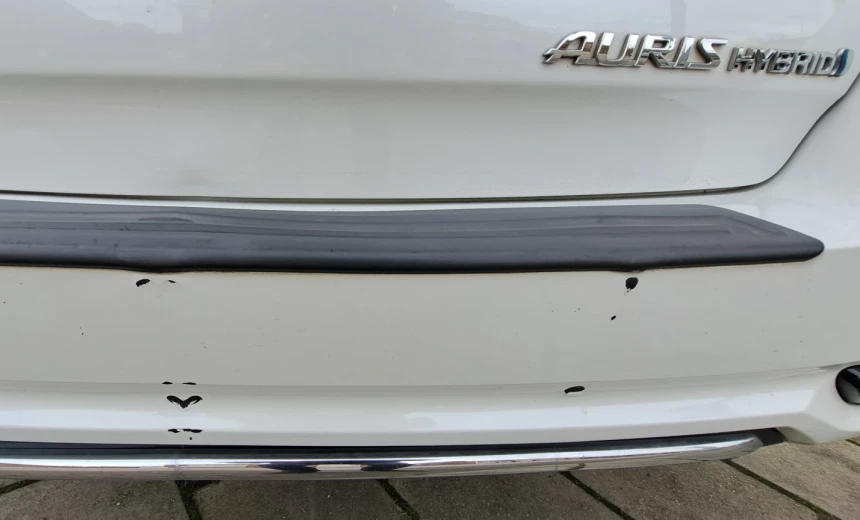 Toyota Auris 2016 Hybrid Electric/Gasoline Automatic Image 5