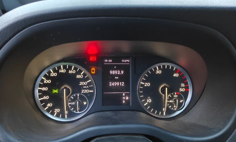 Mercedes-Benz Vito 2016 Diesel Automatic Image 10