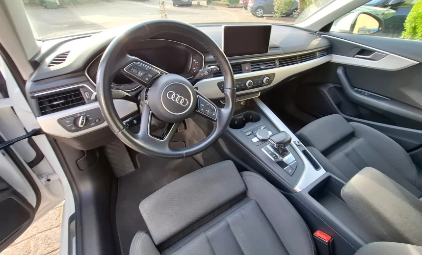 Audi A4 2016 Gasoline Automatic Image 3