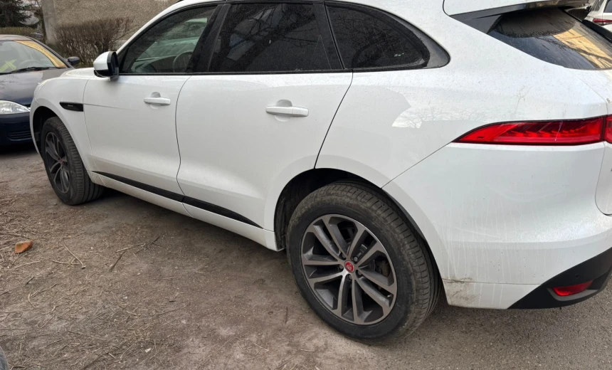 Jaguar F-Pace 2017 Diesel Automatic Image 6