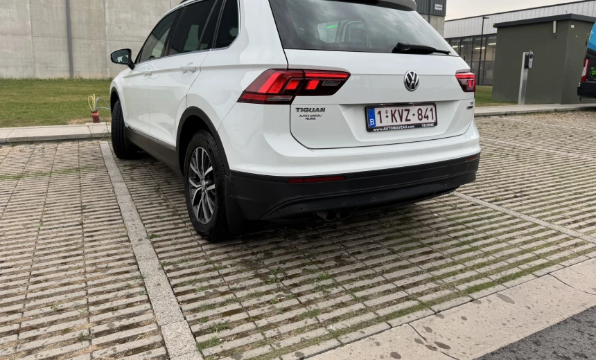 Volkswagen Tiguan 2016 Gasoline Automatic Image 7