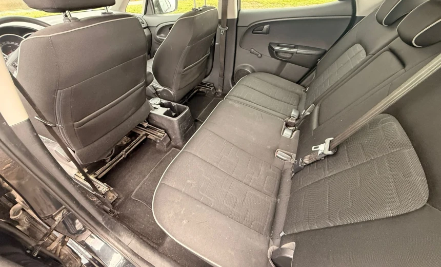 Kia Venga 2010 Gasoline Manual Image 15