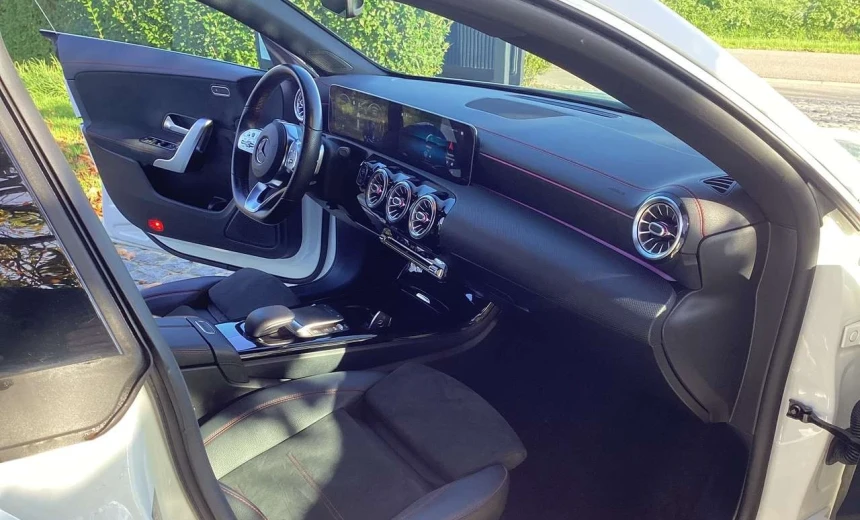 Mercedes-Benz CLA 200 2020 Gasoline Automatic Image 12