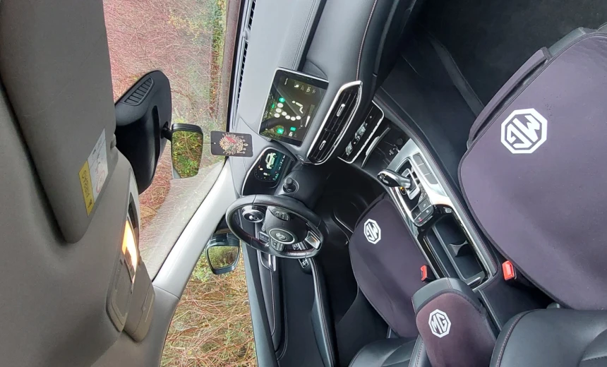 MG EHS 2022 Hybrid Electric/Gasoline Automatic Image 9