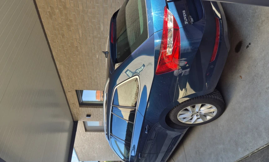 Skoda Superb 2019 Gasoline Automatic Image 2