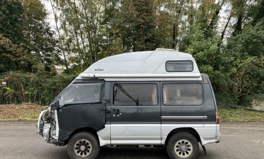 Mitsubishi Delica 1991 Diesel Automatic Image 4