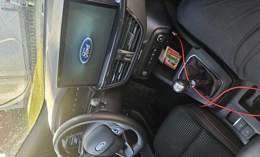 Ford Focus 2023 Hybrid Electric/Gasoline Manual Image 6
