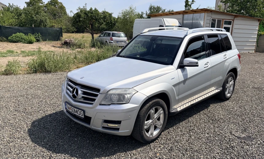 Mercedes-Benz GLK 220 2011 Diesel Automatic Image 3