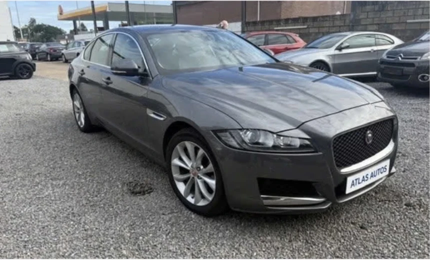 Jaguar XF 2019 Gasoline Automatic Image 12