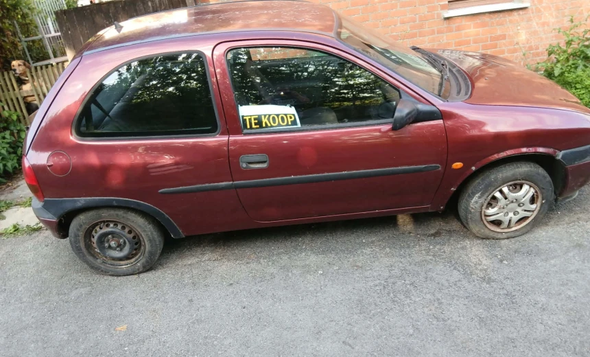 Opel Corsa 1999 Gasoline Manual Image 3