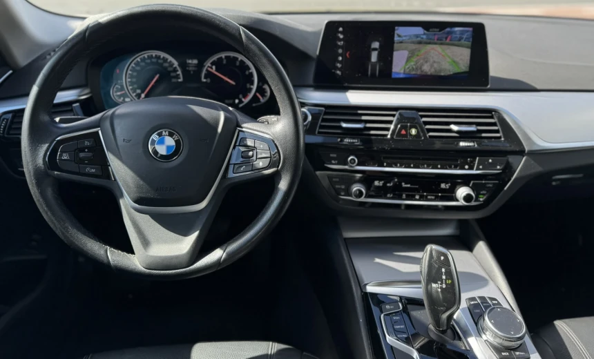 BMW 520 2018 Diesel Automatic Image 18