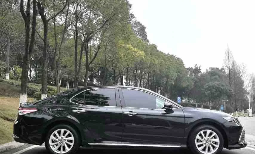 Toyota Camry 2023 Gasoline Automatic Image 3