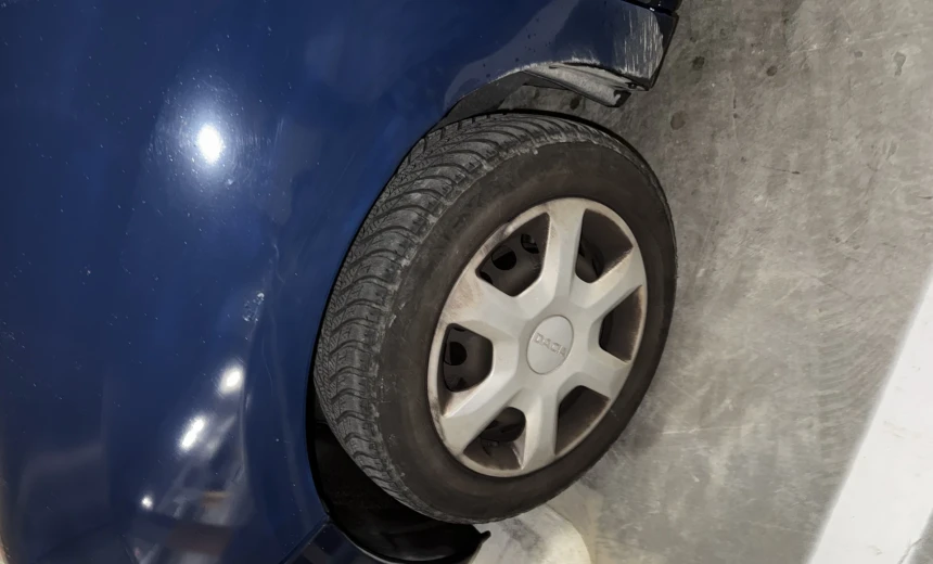 Dacia Sandero 2015 Diesel Manual Image 3