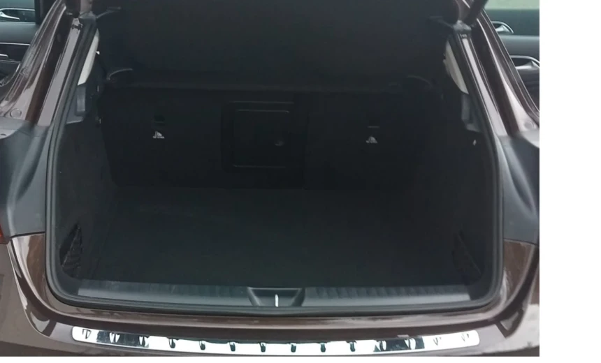 Mercedes-Benz GLA 180 2018 Gasoline Automatic Image 2