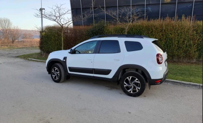 Dacia Duster 2022 Gasoline Manual Image 11