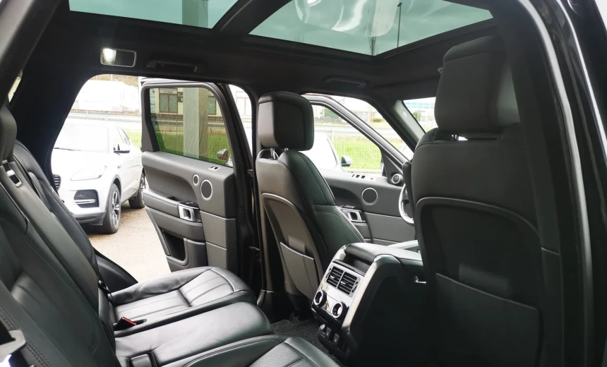 Land Rover Range Rover Sport 2021 Hybrid Electric/Diesel Automatic Image 11