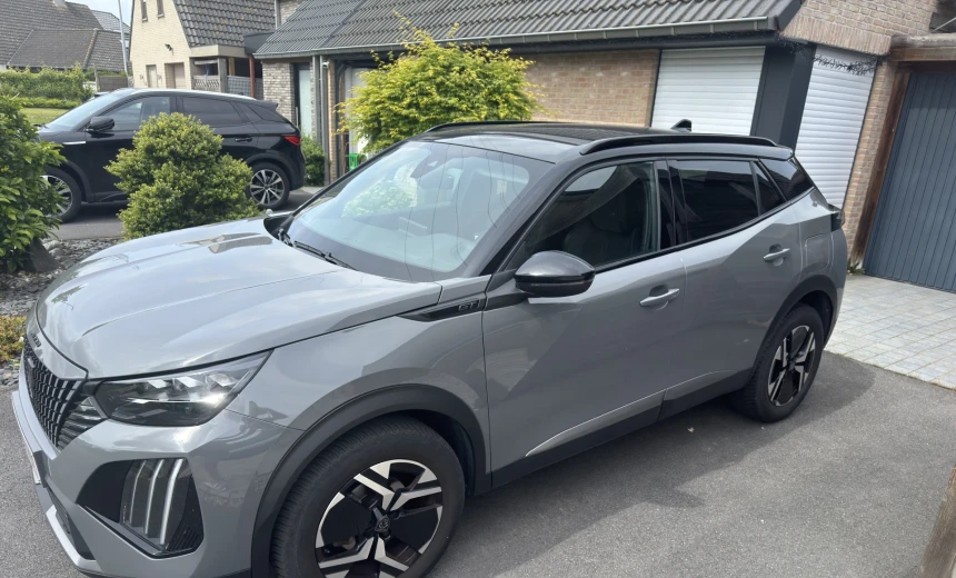Peugeot 2008 2023 Gasoline Automatic Image 8