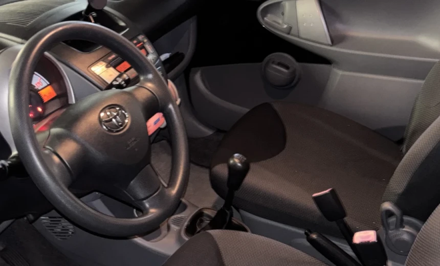 Toyota Aygo 2008 Gasoline Manual Image 6
