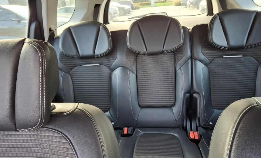 Renault Grand Scenic 2018 Diesel Automatic Image 1