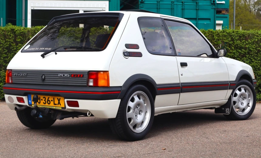 Peugeot 205 1986 Gasoline Manual Image 1