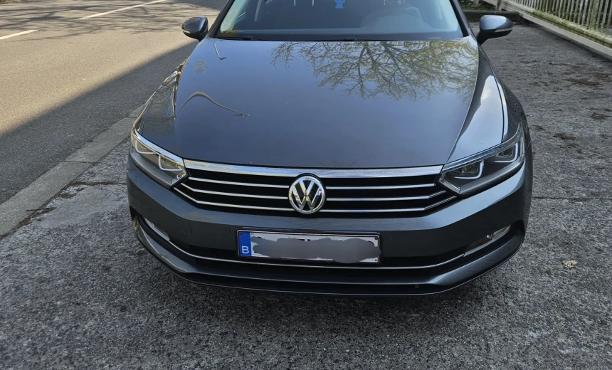 Volkswagen Passat 2017 Diesel Manual Image 1