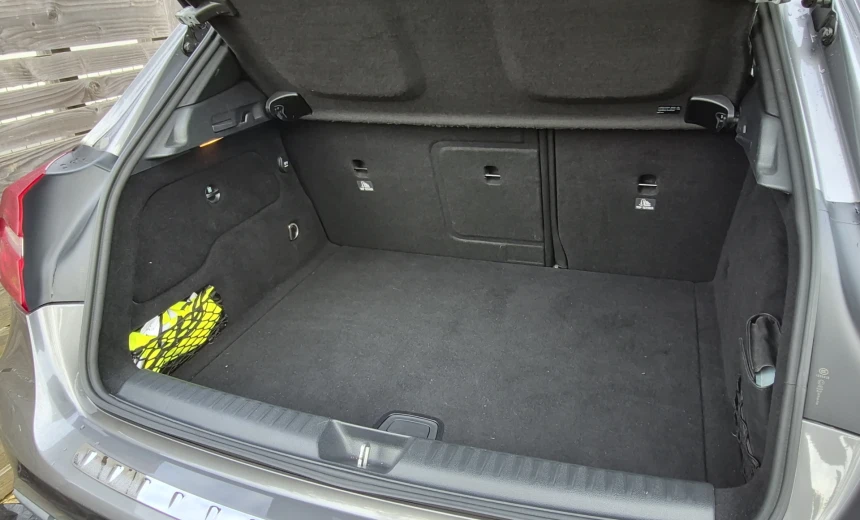 Mercedes-Benz GLA 200 2015 Diesel Manual Image 7