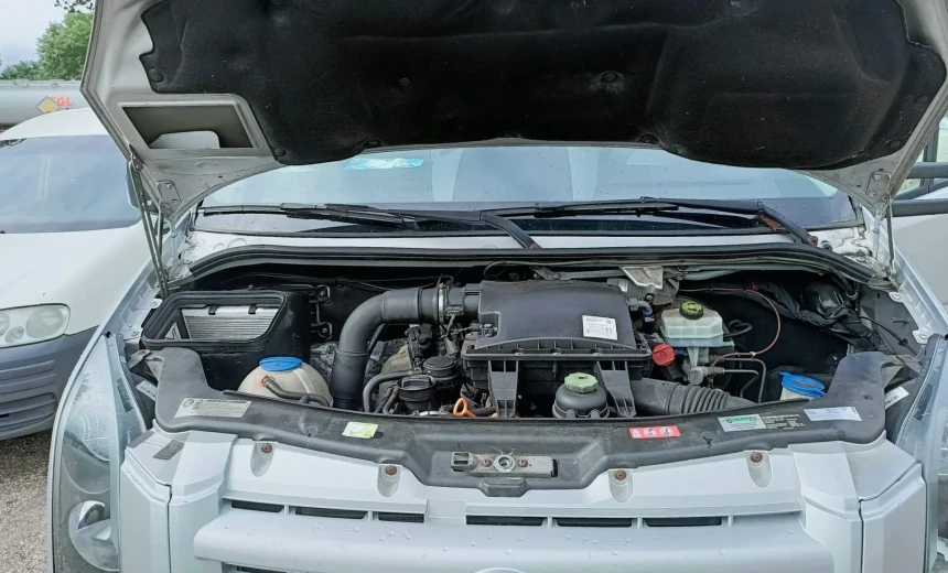 Volkswagen Crafter 2011 Diesel Manual Image 6