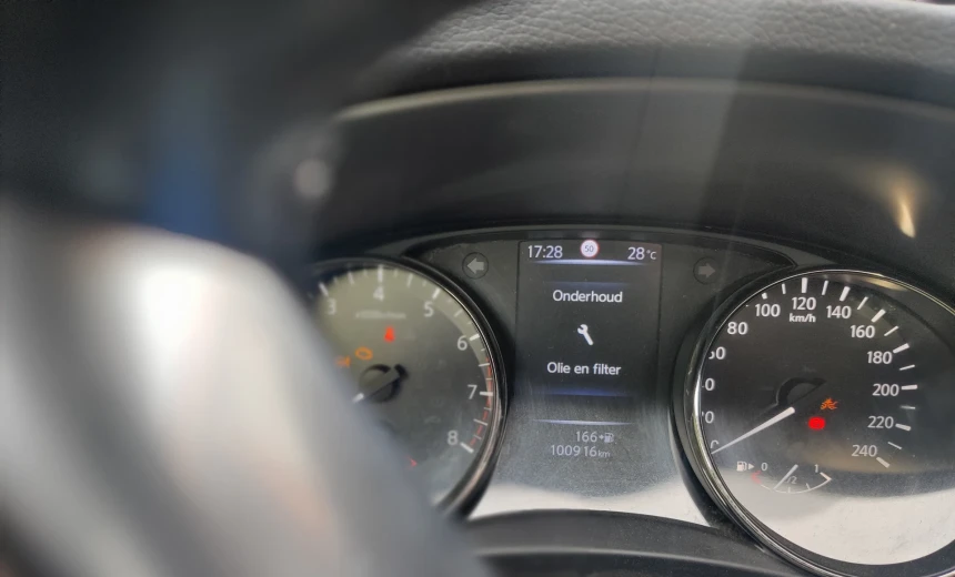 Nissan X-Trail 2017 Gasoline Manual Image 4