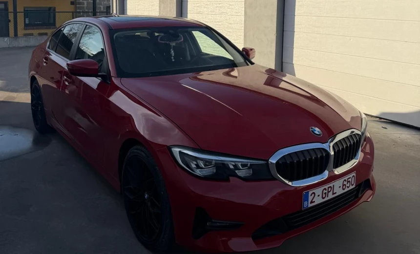 BMW 330 2021 Hybrid Electric/Gasoline Automatic Image 1