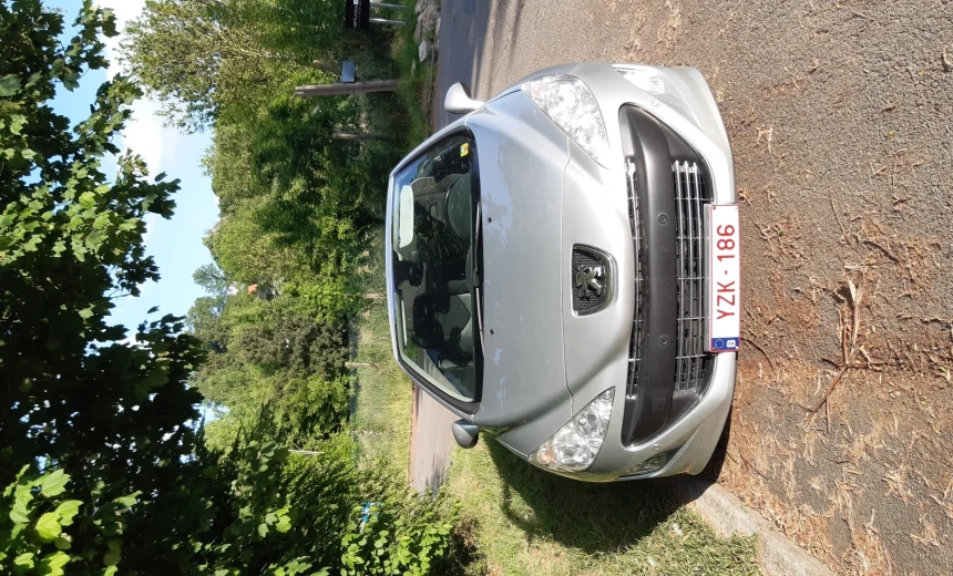 Peugeot 308 2009 Diesel Manual Image 8