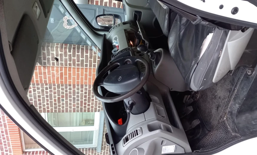 Renault Trafic 2011 Diesel Manual Image 2