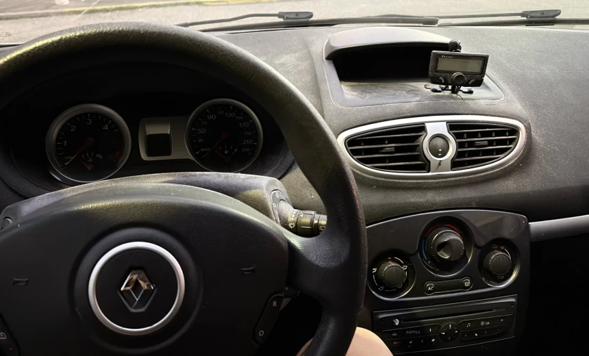 Renault Clio 2012 Diesel Manual Image 2