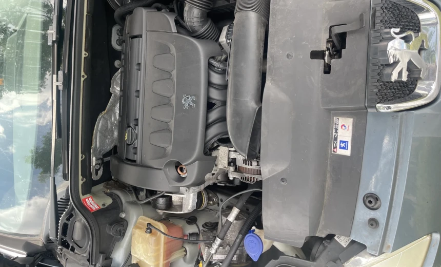 Peugeot 407 2006 Gasoline Manual Image 5