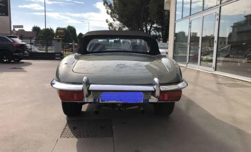 Jaguar E-Type 1969 Gasoline Manual Image 2